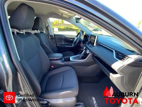 Certified 2025 Toyota RAV4 LE AWD/4WD image 12