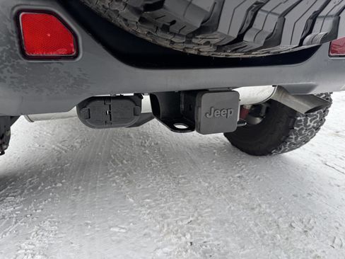 Used 2023 Jeep Wrangler Unlimited Rubicon w/ LED Lighting Group image 20