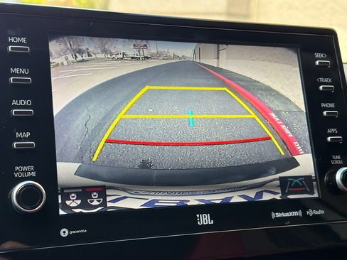 Used 2022 Toyota Camry XSE w/ Navigation Upgrade Package image 19