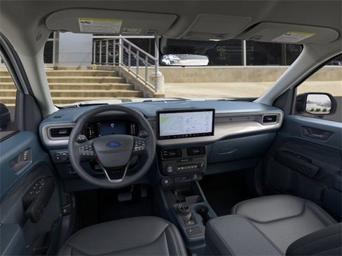 New 2025 Ford Maverick Lariat w/ Black Appearance Package image 9