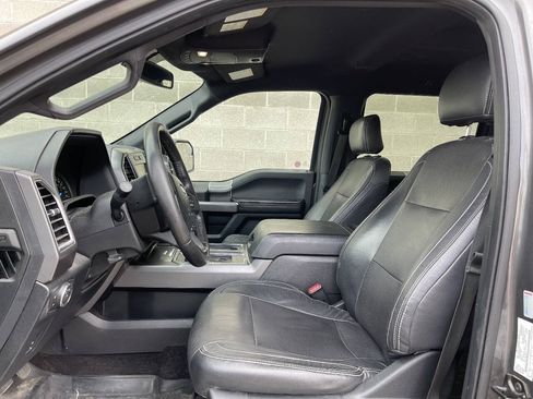 Used 2015 Ford F150 XLT w/ Equipment Group 302A Luxury AWD/4WD image 8