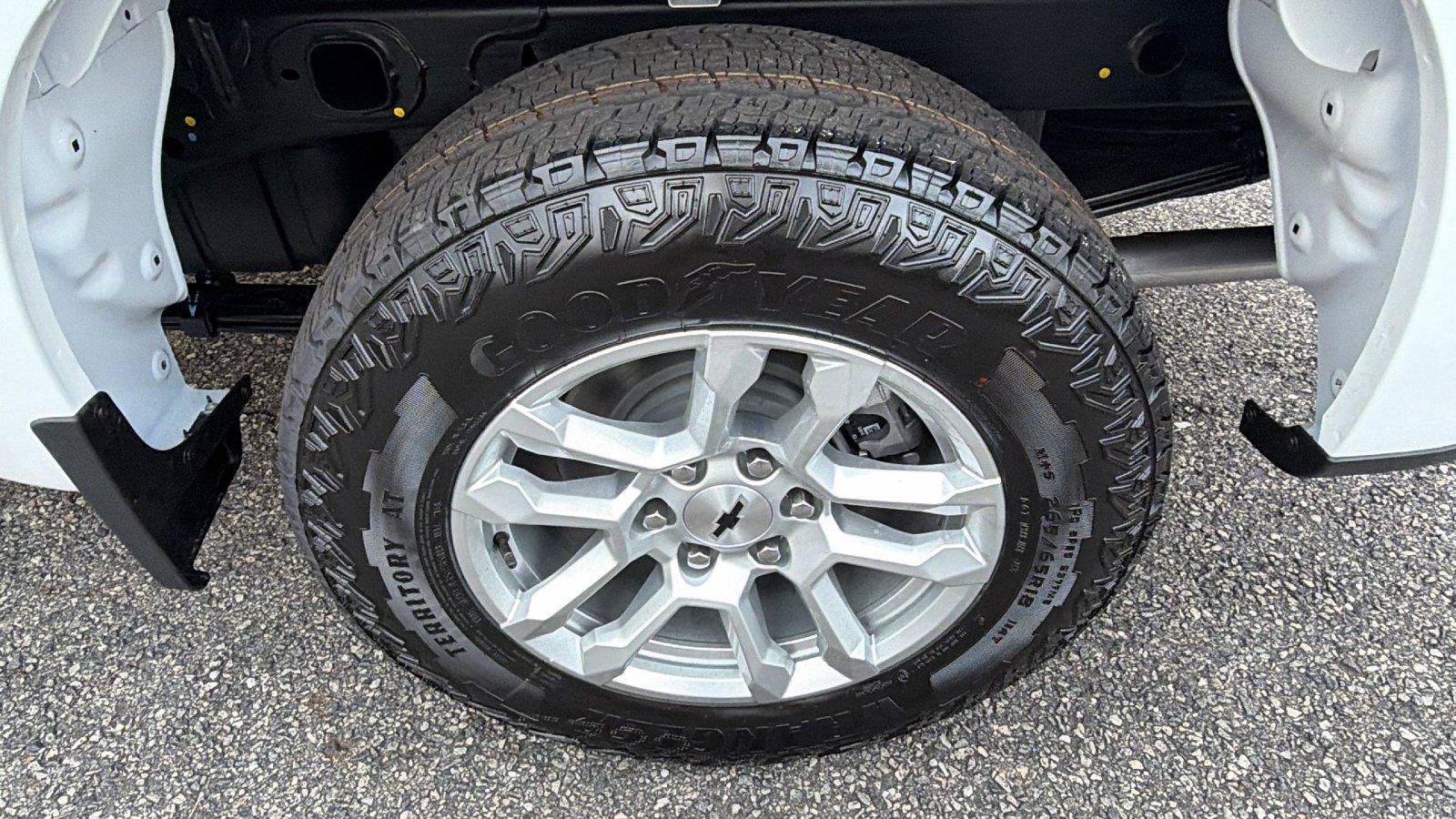 New 2026 Chevrolet Silverado 1500 RST w/ Convenience Package II AWD/4WD image 12
