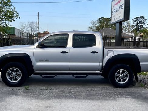 Used 2011 Toyota Tacoma PreRunner image 4