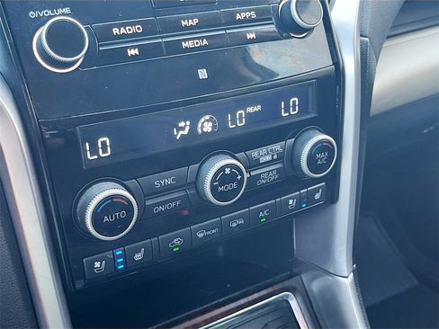 Used 2022 Subaru Ascent Touring image 16