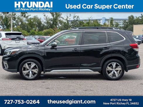Used 2020 Subaru Forester Touring AWD/4WD image 2