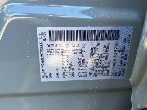 Used 2025 Nissan Rogue SV w/ Rock Creek Premium Package image 32