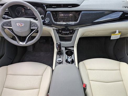 New 2025 Cadillac XT6 Premium Luxury image 16