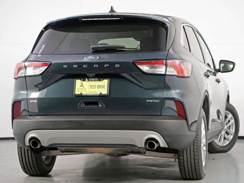Used 2022 Ford Escape SE w/ Cold Weather Package image 4