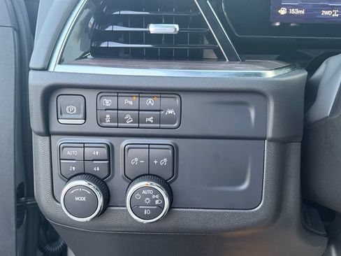 Used 2025 Chevrolet Tahoe Z71 AWD/4WD image 30