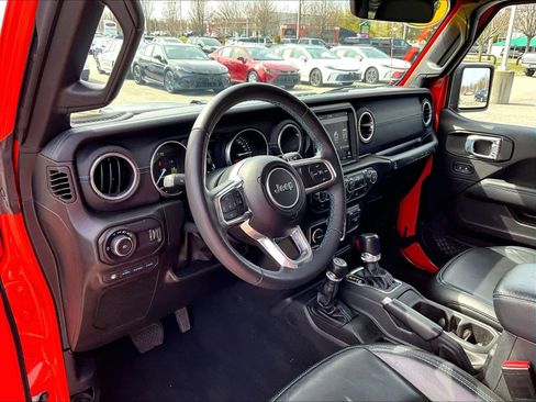 Used 2023 Jeep Wrangler Unlimited Rubicon 4xe AWD/4WD image 8