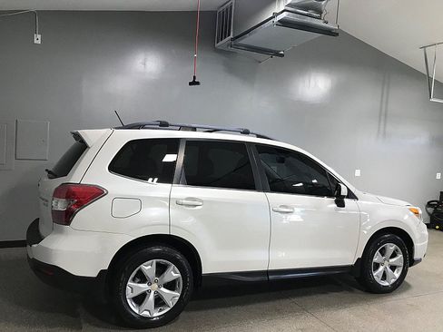 Used 2015 Subaru Forester 2.5i Limited w/ Popular Package #2 AWD/4WD image 3