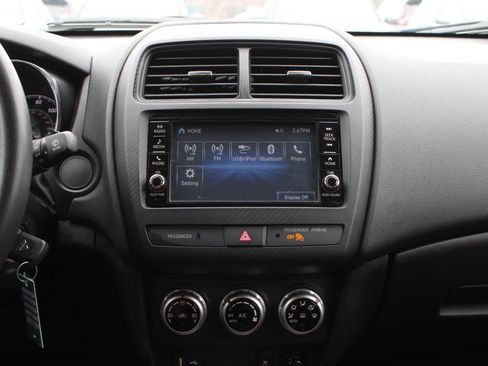 Used 2024 Mitsubishi Outlander Sport ES AWD/4WD image 12