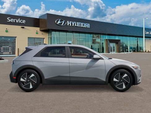 New 2027 Hyundai Ioniq 5 SE RWD image 7