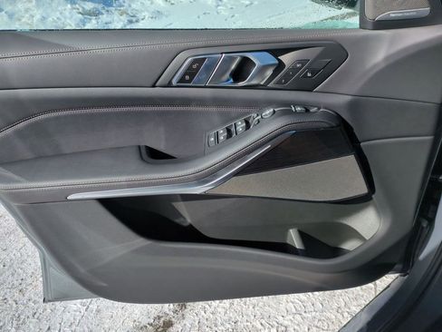 New 2026 BMW X5 M60i w/ Climate Comfort Package AWD/4WD image 10