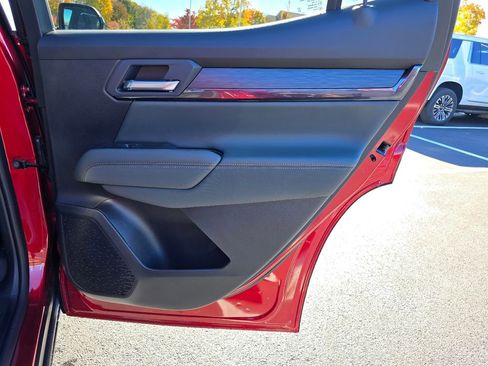 New 2026 GMC Terrain AT4 AWD/4WD image 32