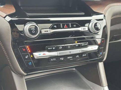 Used 2023 Ford Explorer King Ranch w/ Class IV Trailer Tow Package image 20