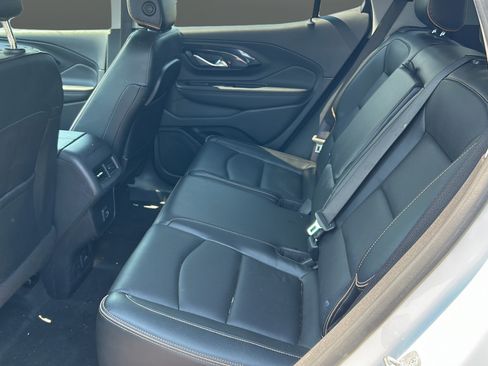 Used 2022 GMC Terrain AT4 AWD/4WD image 16