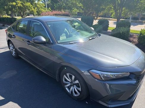 Used 2023 Honda Civic LX image 2