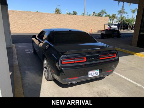 Used 2022 Dodge Challenger GT RWD image 6