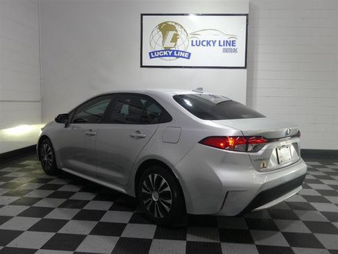 Used 2022 Toyota Corolla LE FWD image 11