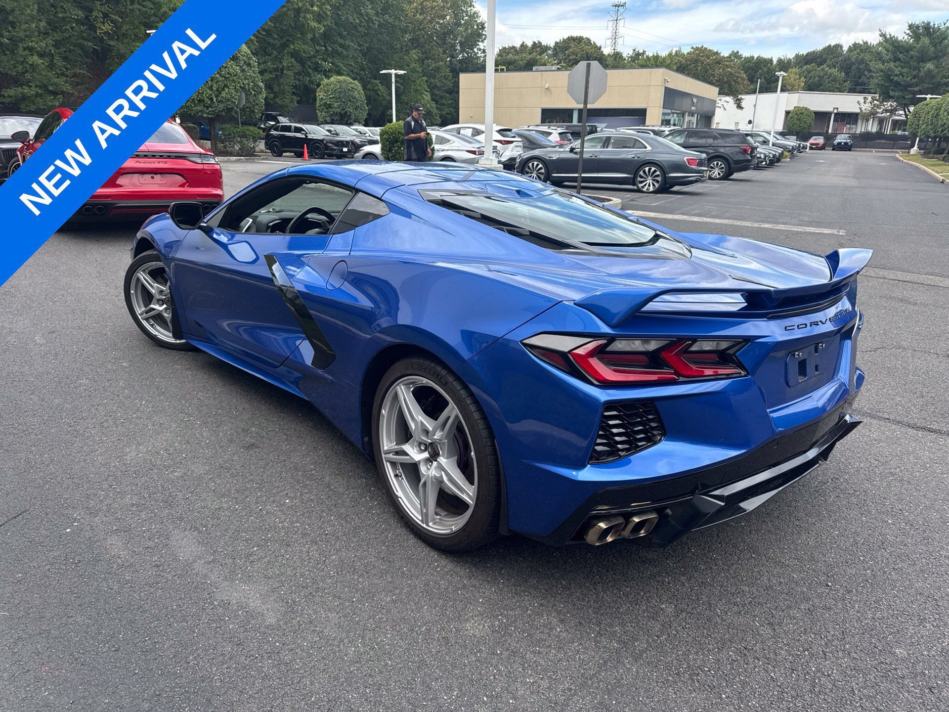 Used 2020 Chevrolet Corvette Stingray Preferred Cpe w/ 2LT Preferred Equipment Group RWD image 4