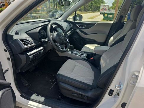 Used 2024 Subaru Forester Premium AWD/4WD image 5