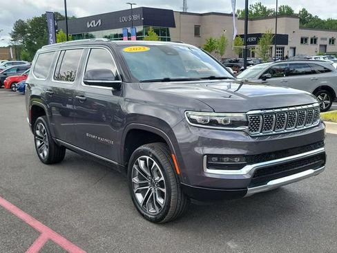 Used 2022 Jeep Grand Wagoneer Series III AWD/4WD image 3