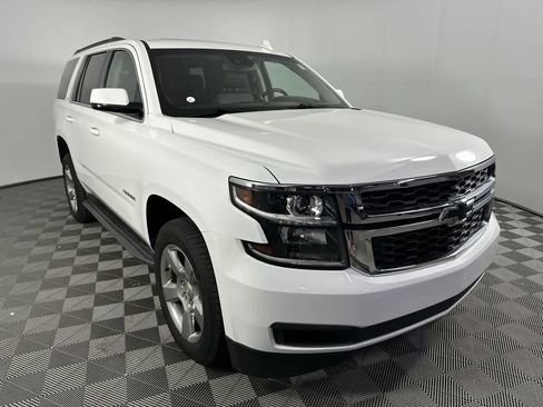 Used 2017 Chevrolet Tahoe LT image 2