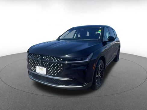 Used 2024 Lincoln Nautilus Premier image 41