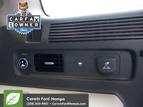 Used 2025 Hyundai Santa Fe Limited image 30