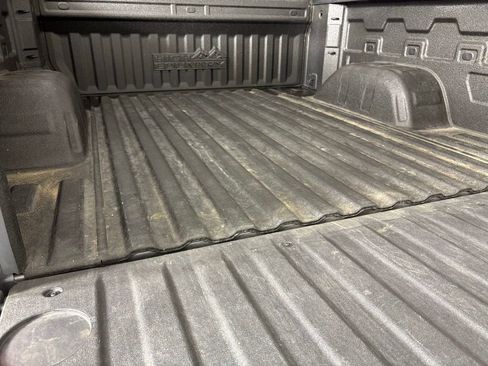 Used 2022 Chevrolet Silverado 1500 High Country AWD/4WD image 49