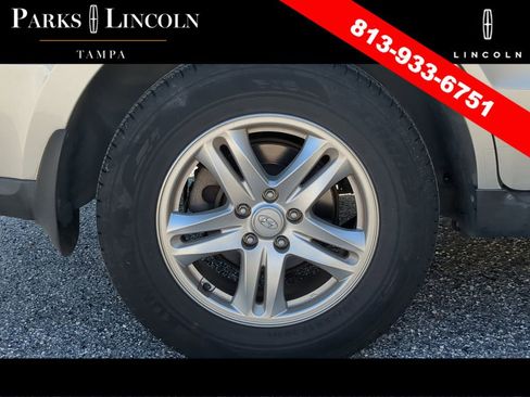 Used 2012 Hyundai Santa Fe GLS image 14