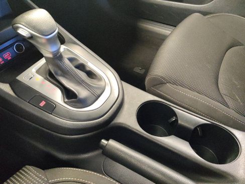 Used 2019 Kia Forte LXS FWD image 26