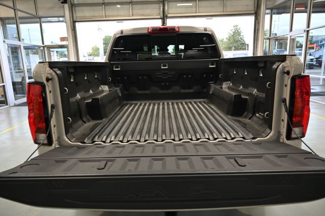Used 2026 Chevrolet Colorado Trail Boss AWD/4WD image 7