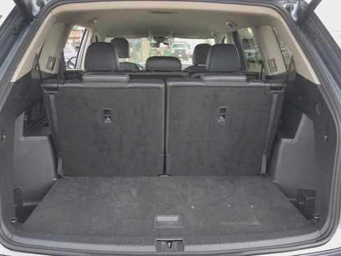 Used 2024 Volkswagen Atlas SE image 29