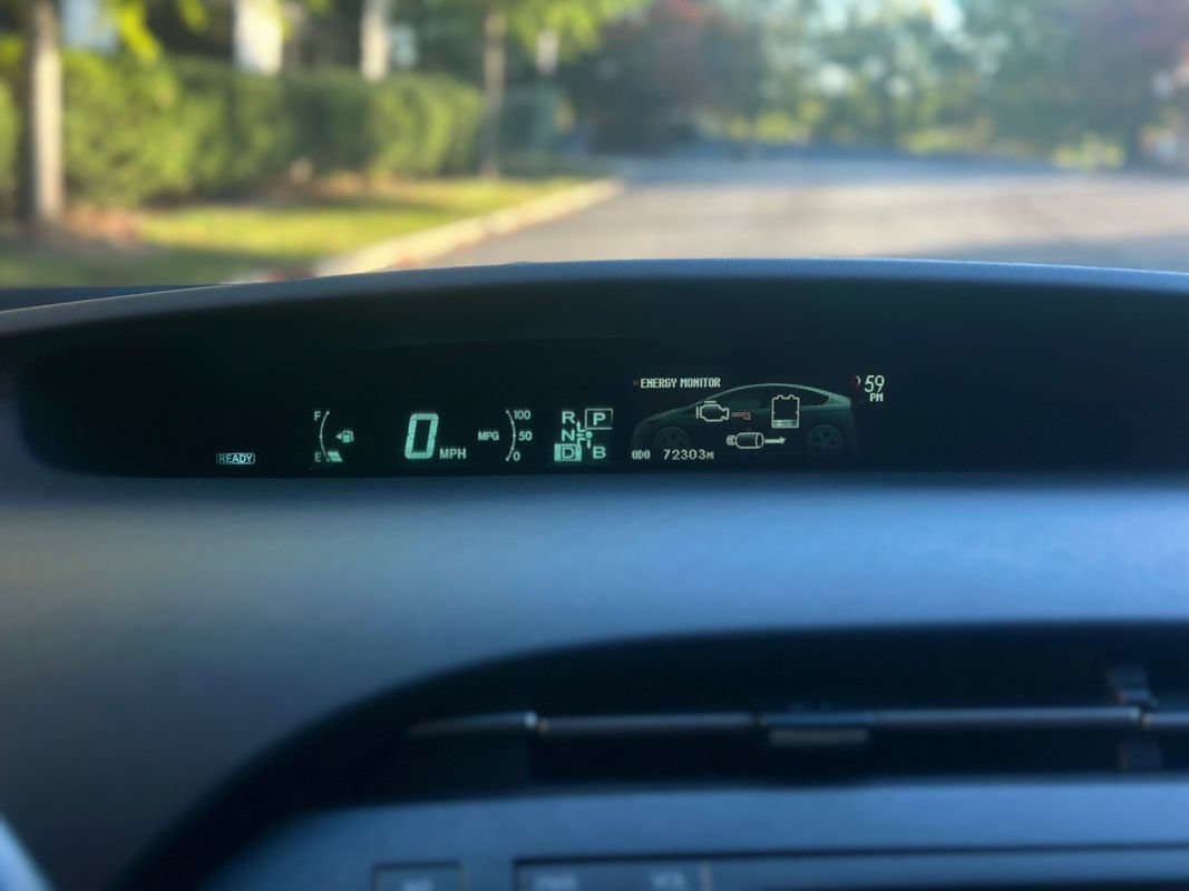 Used 2014 Toyota Prius Five FWD image 9