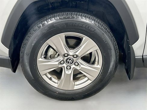 Used 2023 Toyota RAV4 XLE image 27