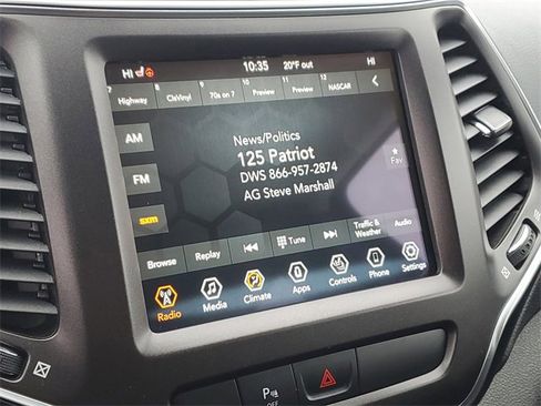 Used 2020 Jeep Cherokee Trailhawk w/ Cold Weather Group image 28