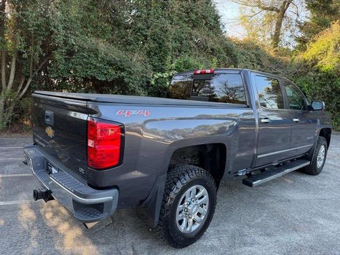 Used 2016 Chevrolet Silverado 2500 LTZ image 12