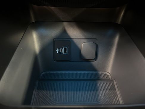 New 2026 Ford Explorer ST-Line image 15