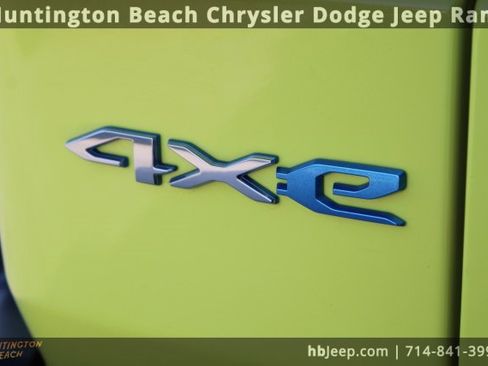 Used 2023 Jeep Wrangler Unlimited Sahara image 6