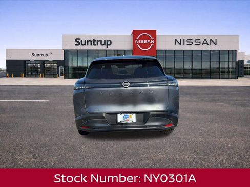 New 2025 Nissan Murano SL image 9