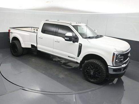 Used 2023 Ford F350 Lariat w/ Lariat Ultimate Package AWD/4WD image 45