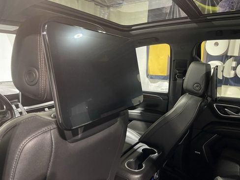 Used 2021 Chevrolet Tahoe High Country image 23