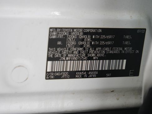 Used 2022 Toyota RAV4 LE AWD/4WD image 26