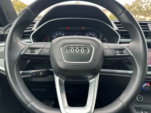 Used 2021 Audi Q3 2.0T Premium AWD/4WD image 23
