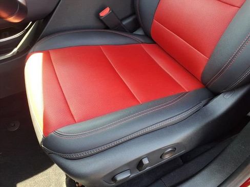 Used 2025 Chevrolet Equinox EV RS image 17