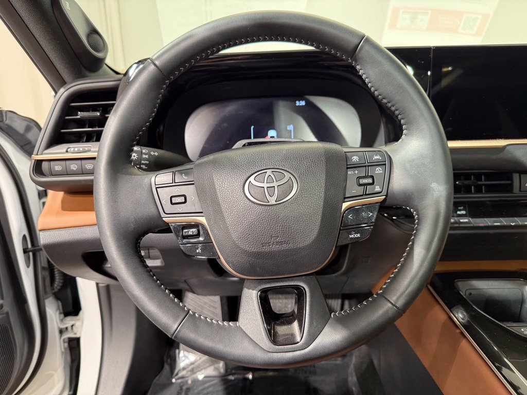 Certified 2025 Toyota Crown Signia w/ Advanced Technology Package AWD/4WD image 24