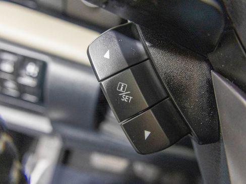 Used 2022 Subaru Forester Limited image 33