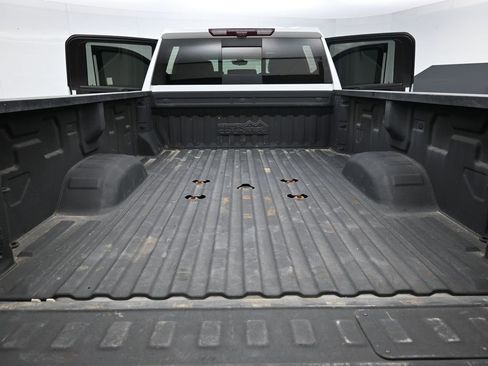 Used 2021 Chevrolet Silverado 3500 High Country image 29